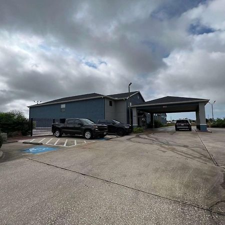 Super 8 By Wyndham Lake Charles/Sulphur Εξωτερικό φωτογραφία