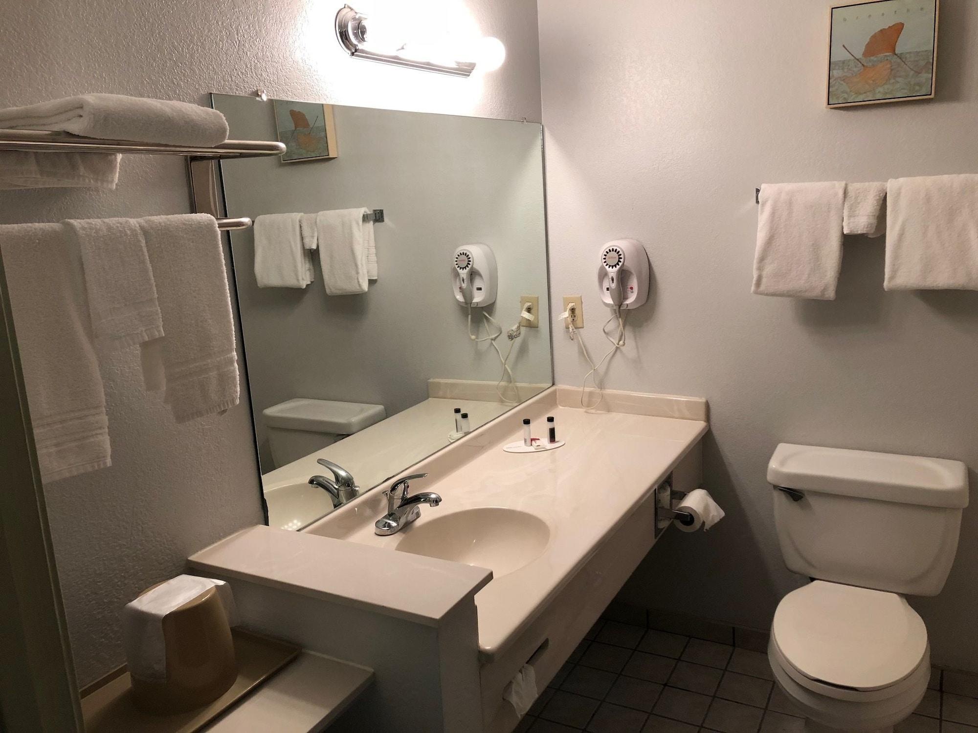 Super 8 By Wyndham Lake Charles/Sulphur Εξωτερικό φωτογραφία