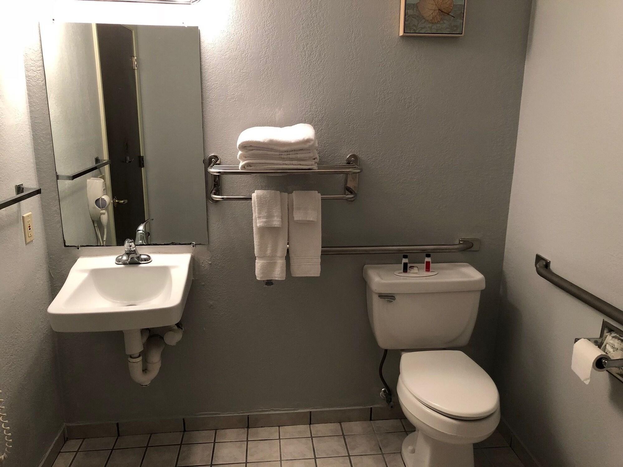 Super 8 By Wyndham Lake Charles/Sulphur Εξωτερικό φωτογραφία