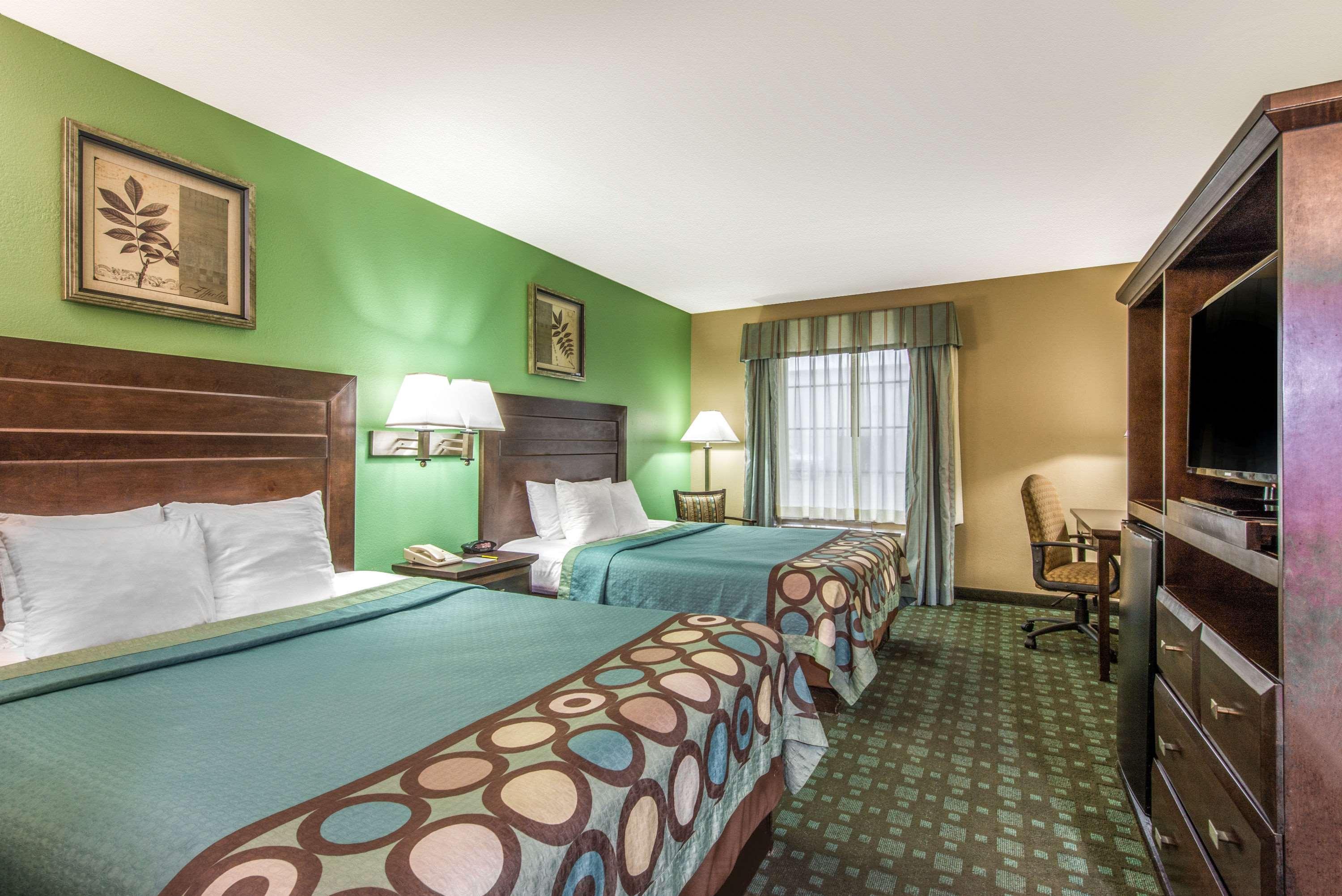Super 8 By Wyndham Lake Charles/Sulphur Εξωτερικό φωτογραφία