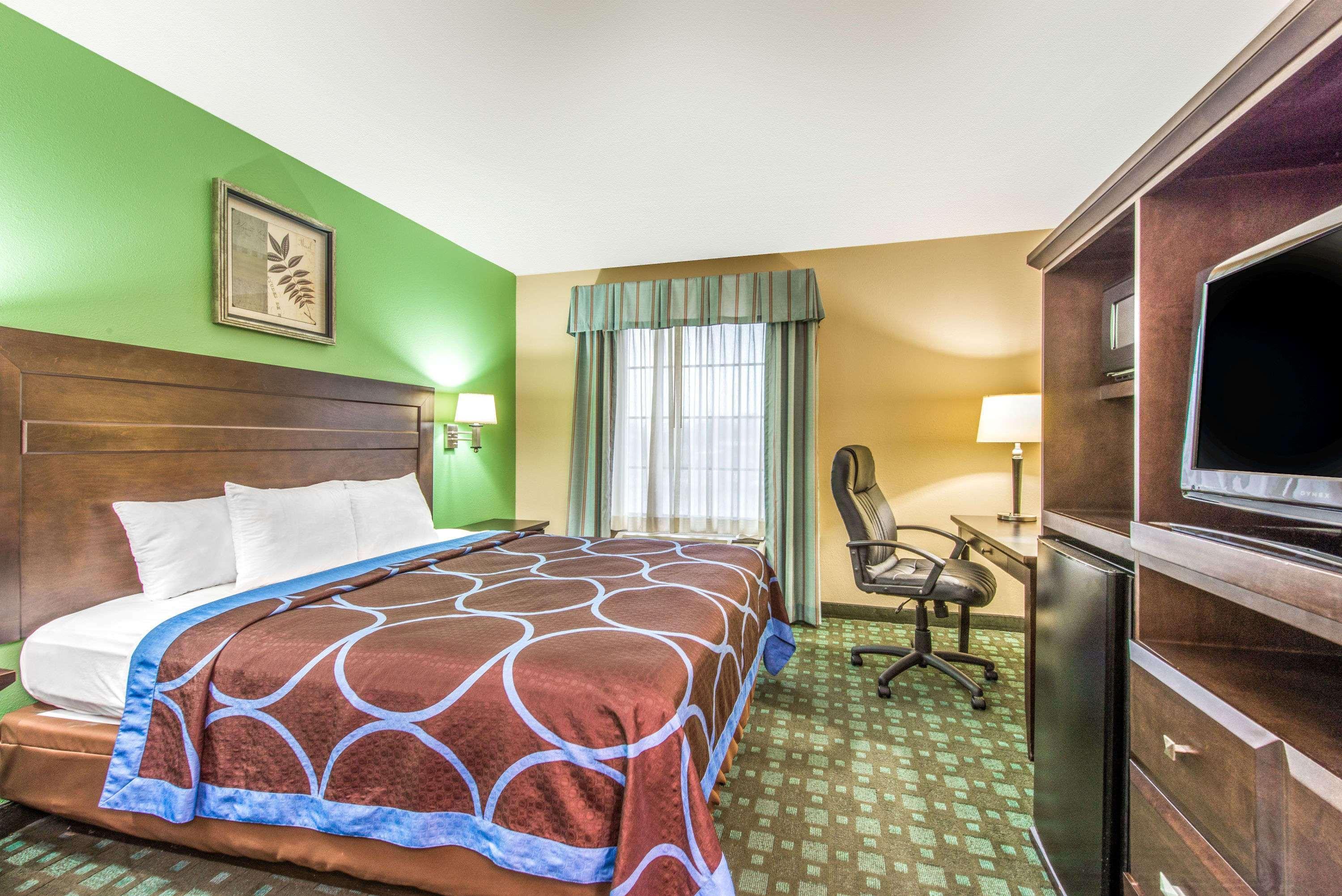 Super 8 By Wyndham Lake Charles/Sulphur Εξωτερικό φωτογραφία