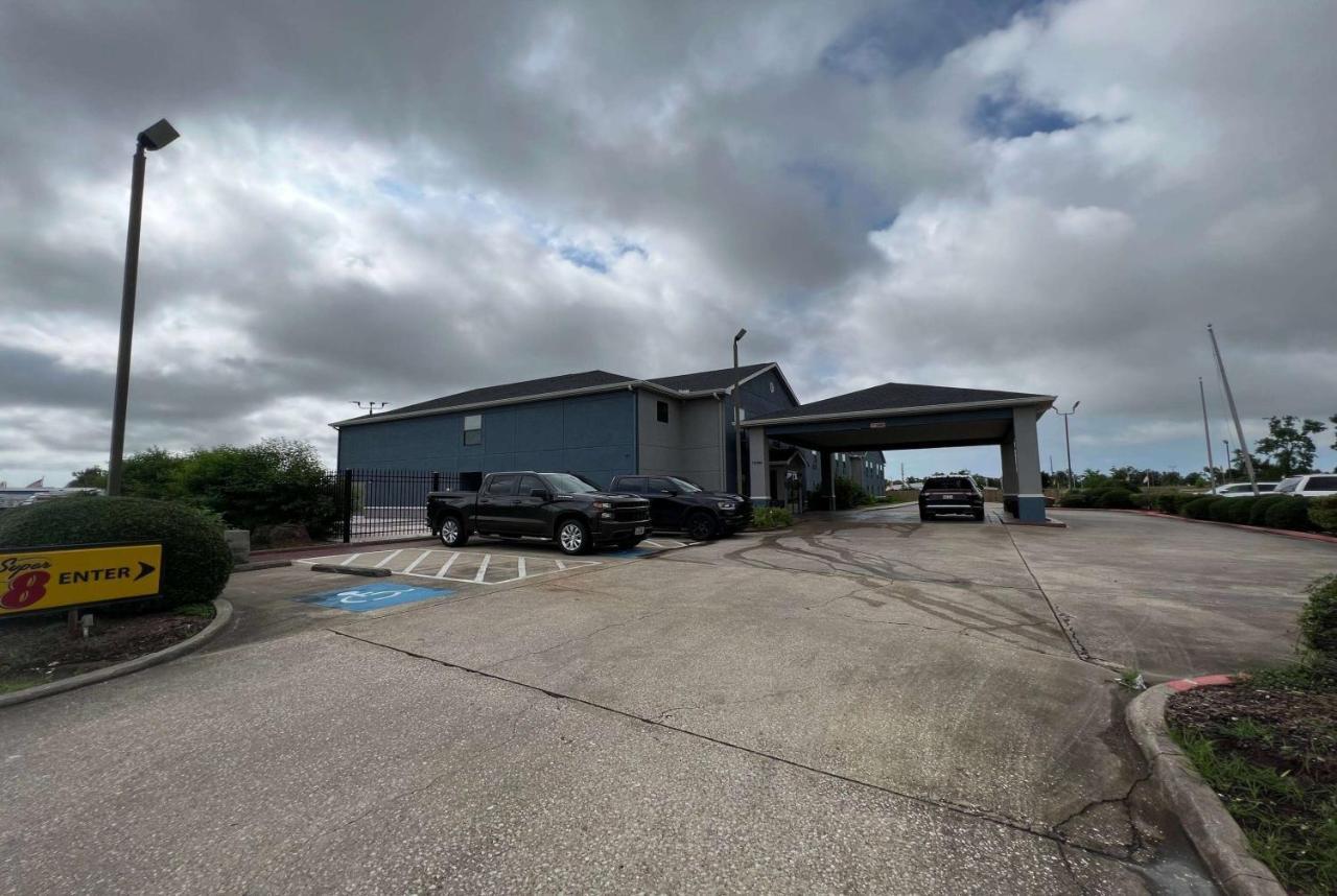 Super 8 By Wyndham Lake Charles/Sulphur Εξωτερικό φωτογραφία