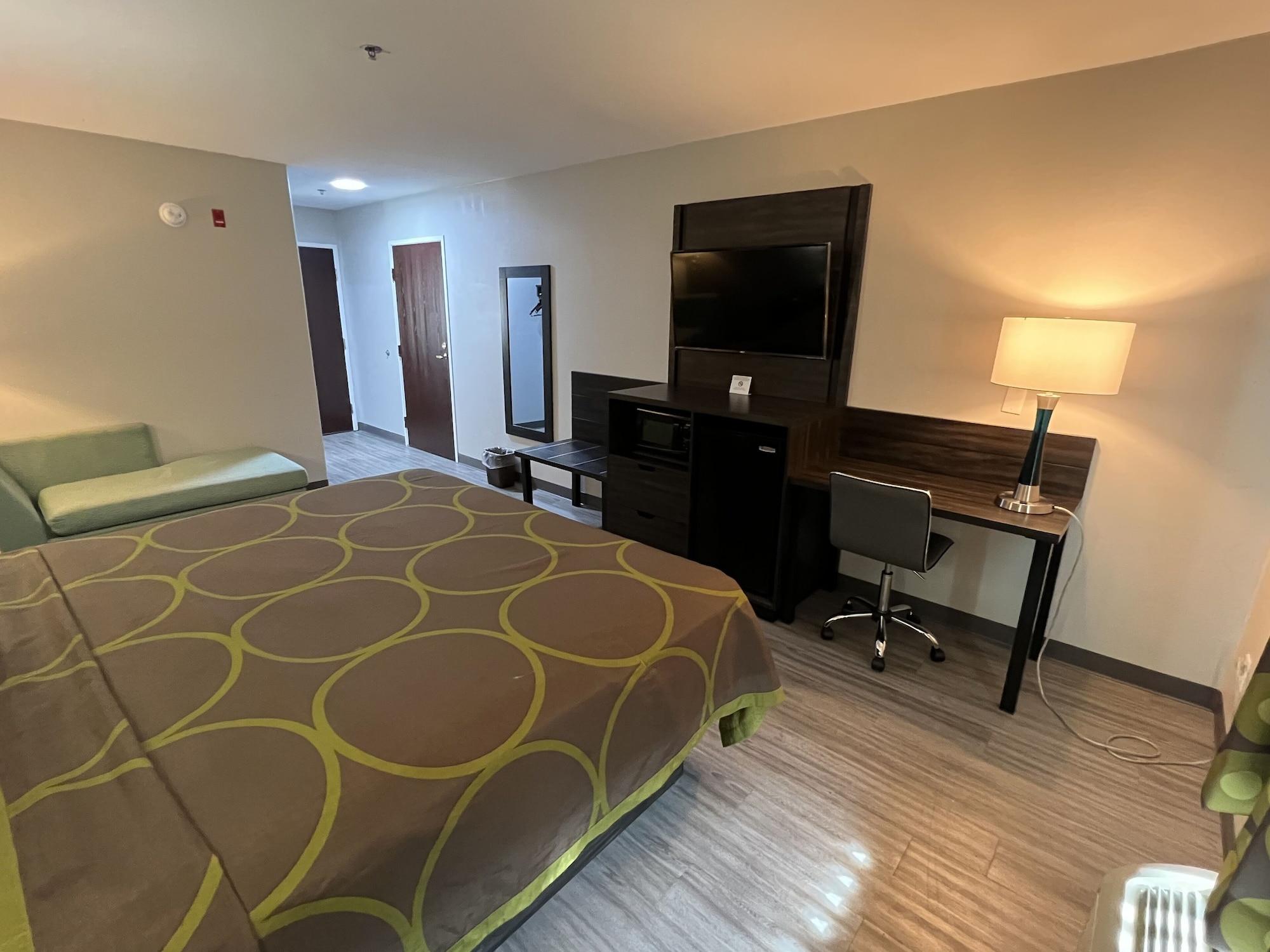 Super 8 By Wyndham Lake Charles/Sulphur Εξωτερικό φωτογραφία