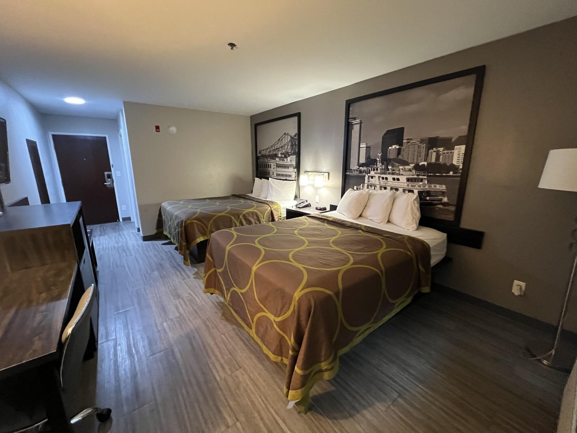 Super 8 By Wyndham Lake Charles/Sulphur Εξωτερικό φωτογραφία