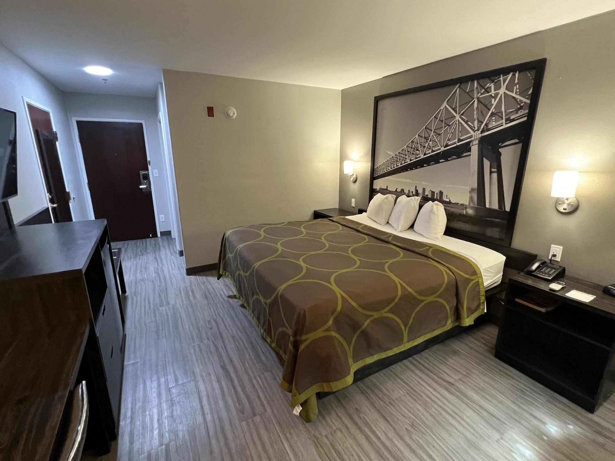 Super 8 By Wyndham Lake Charles/Sulphur Εξωτερικό φωτογραφία